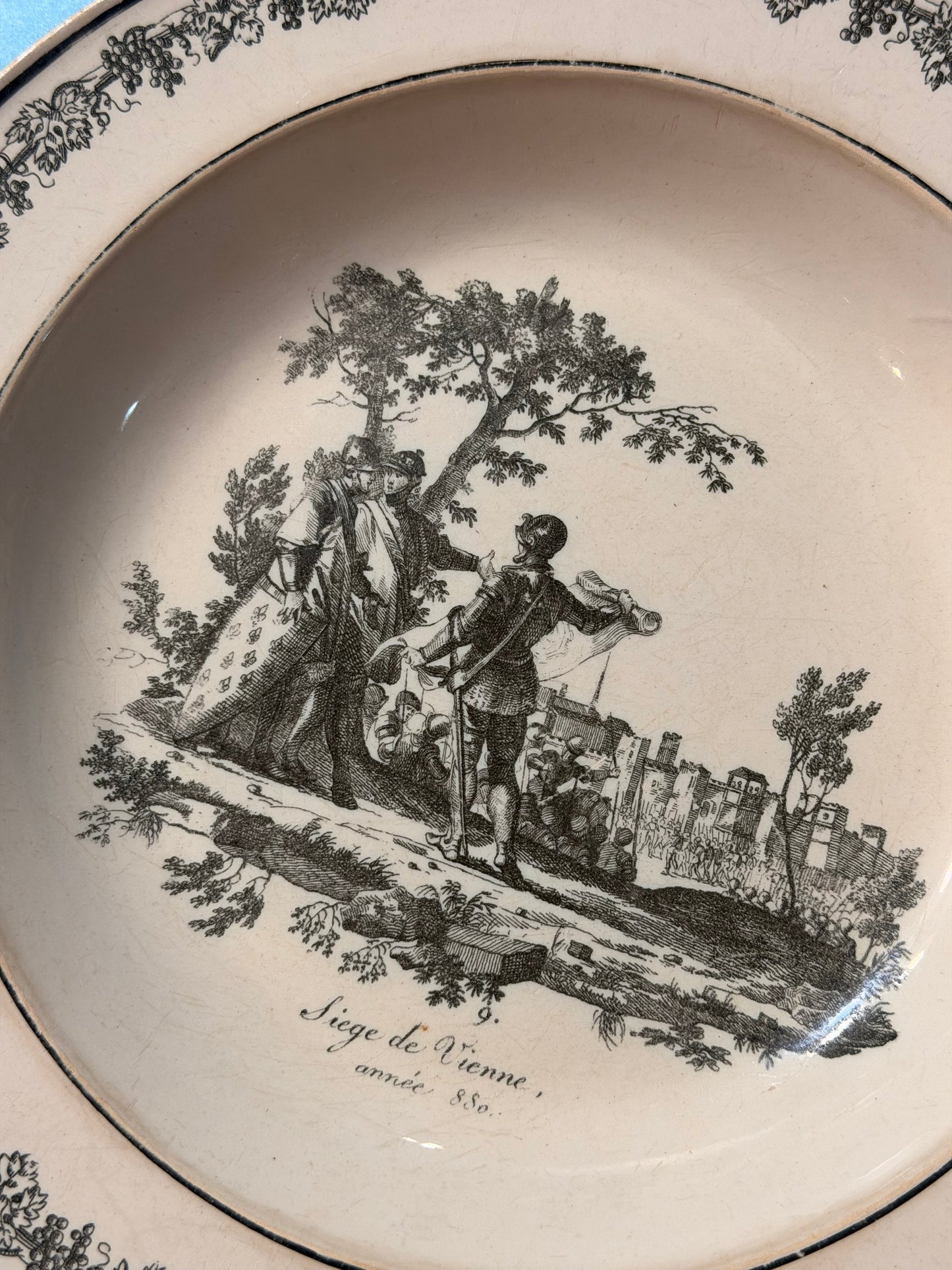 Early 19th Century French Creil Creamware Transferware Shallow Bowl | Siège de Vienne