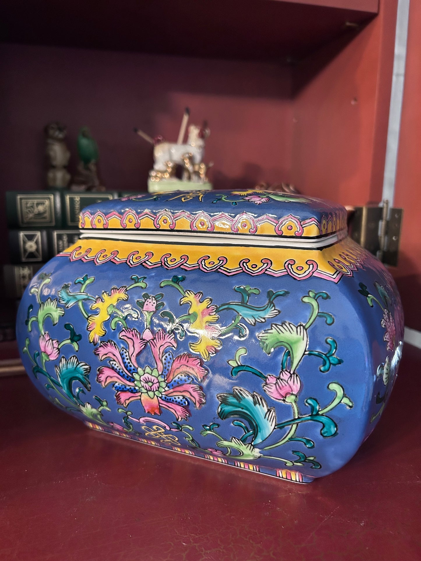 reserved Maria Rose Medallion Punch Bowl, Blue Chinoiserie jar, Pink Freshwater pear Necklace
