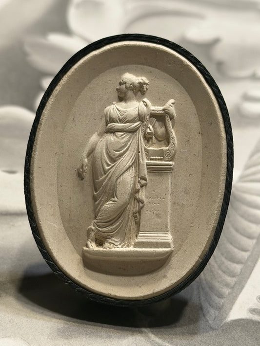 Intaglio 296 “Terpsichore” 2.1”