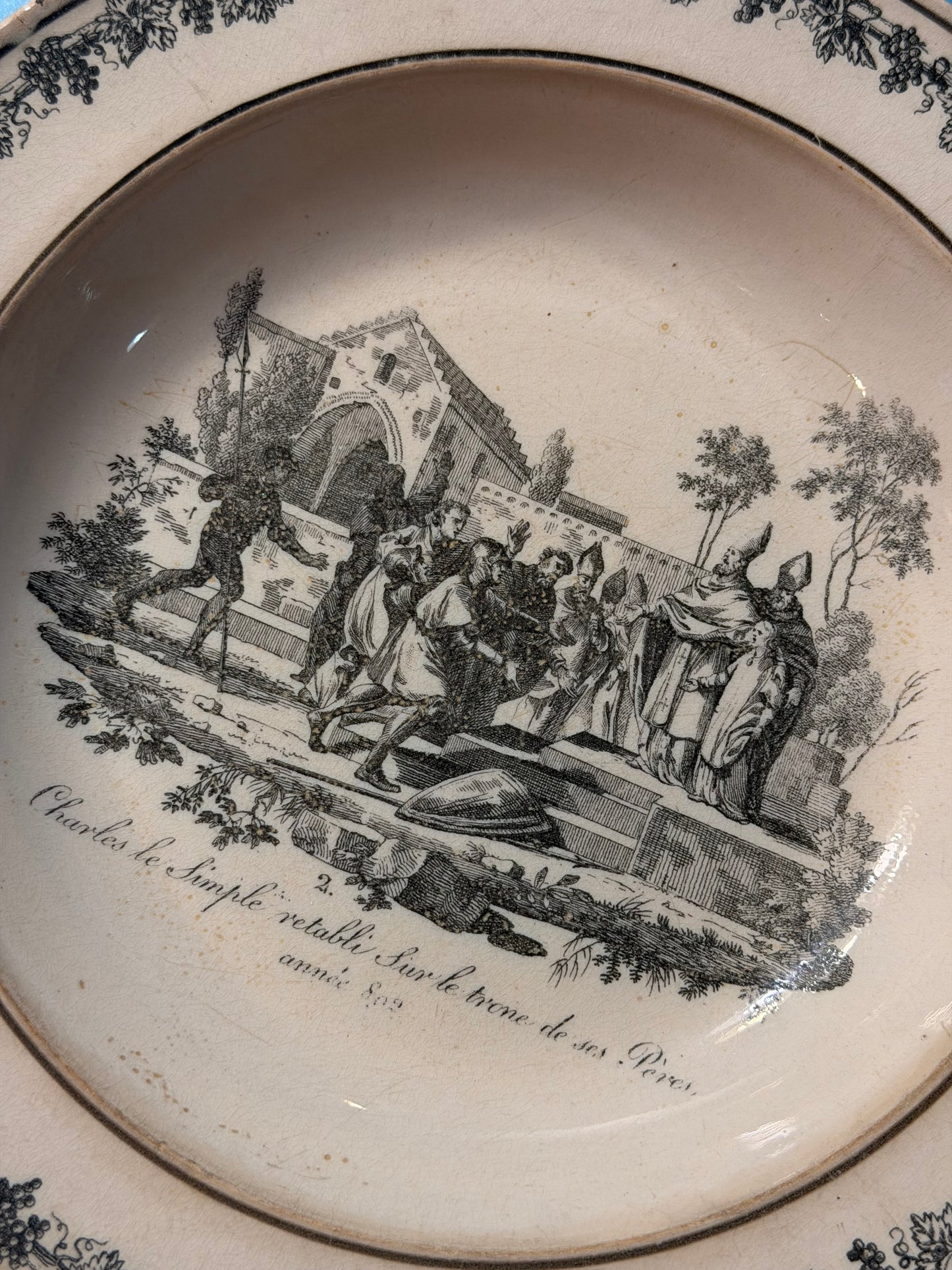 Early 19th Century French Creil Creamware Transferware Shallow Bowl | Charles le Simple Rétabli sur le Trône de ses Pères