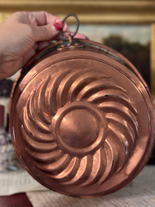 Antique French Copper Swirl Mold with Hanging Ring, Sourced in Venice